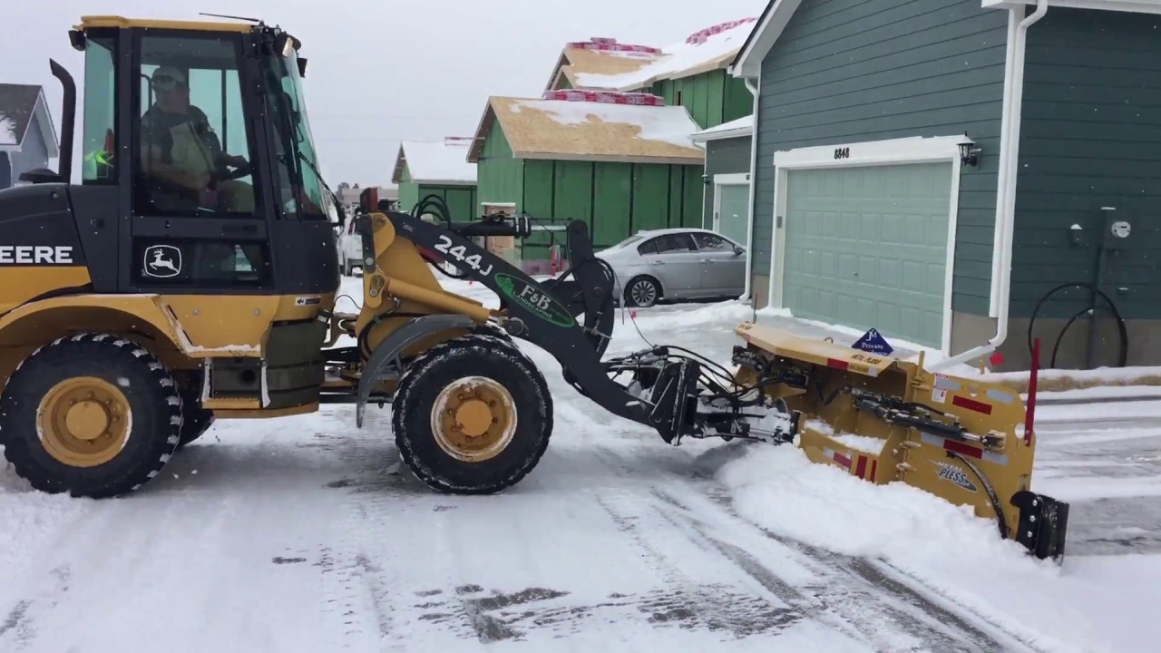 F&B Landscaping - Plowing HOA w John Deere 244j and Metal Pless