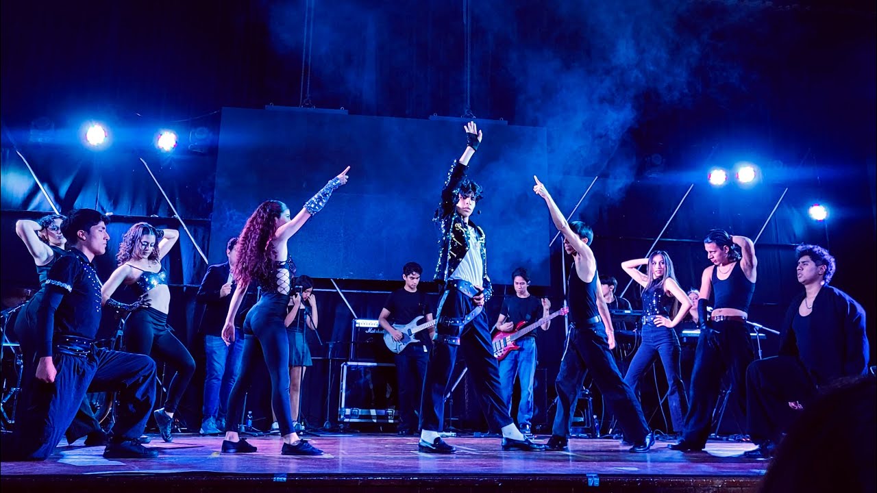 This Place Hotel & Wanna Be Startin’ Somethin’ Tributo a Michael Jackson en   Perú
