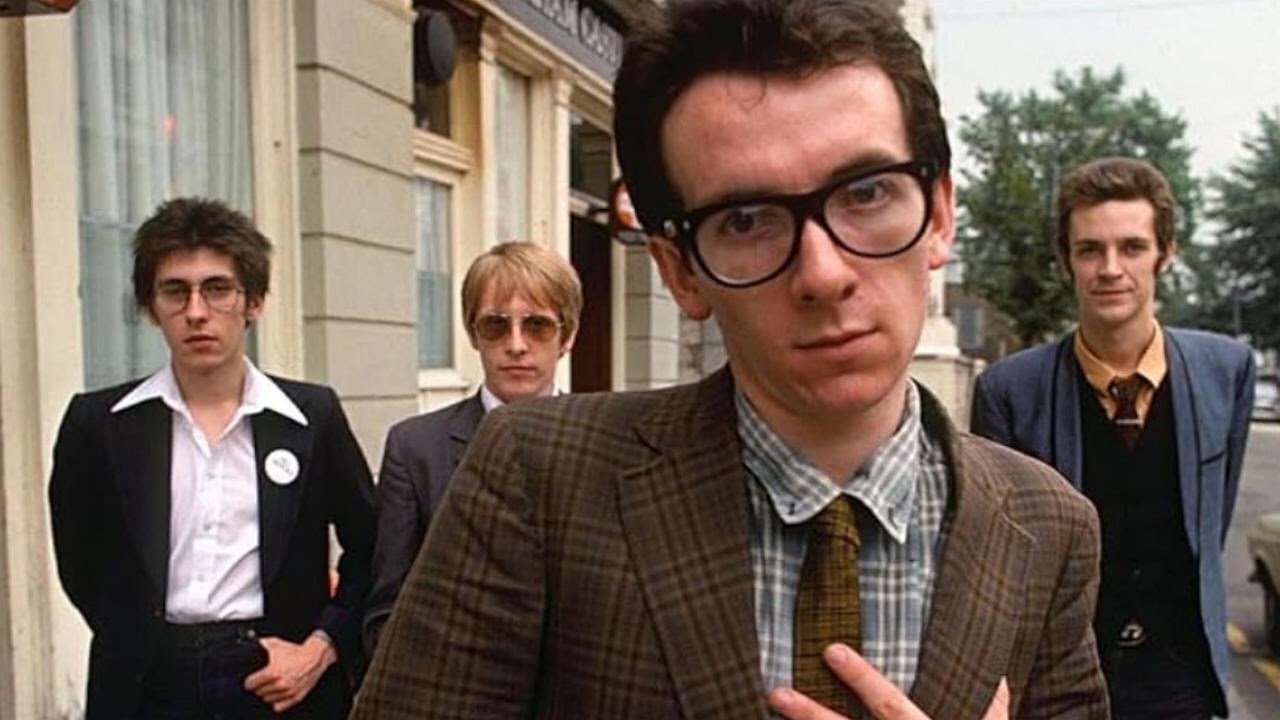 Elvis Costello And The Attractions - Red Shoes {1977}