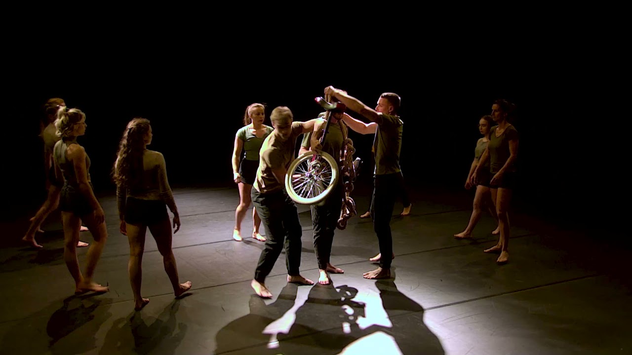 Création dansée par les Zacrob'artistes #dal