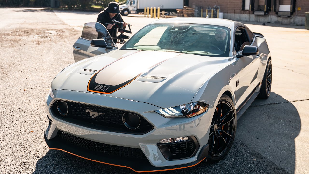 🇺🇸 Soldier Takes Delivery of Mach 1 Mustang after Deployment! *Reaction