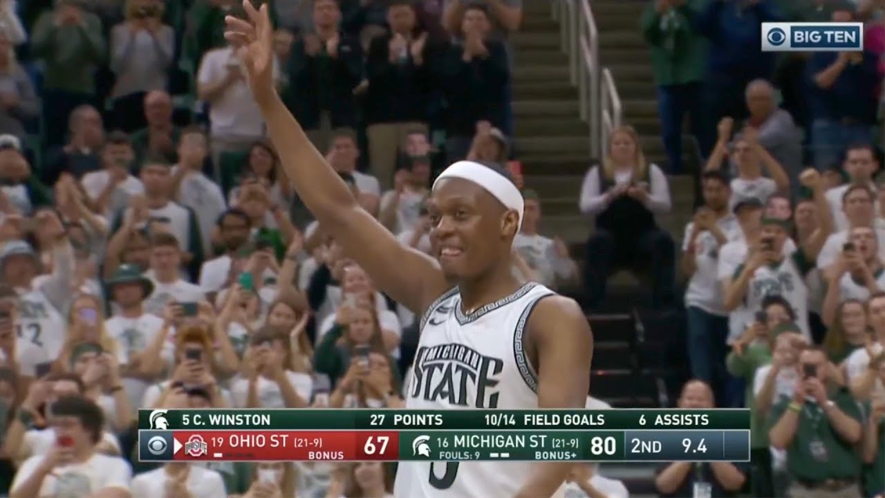 Cassius Winston And Others Kiss The Floor On Senior Night At Michigan State