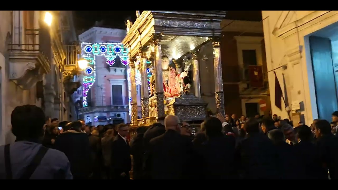 Lentini Sant'Alfio 2023 11 maggio entrata nel Santuario Diocesano dei S. Alfio Filadelfo e Cirino