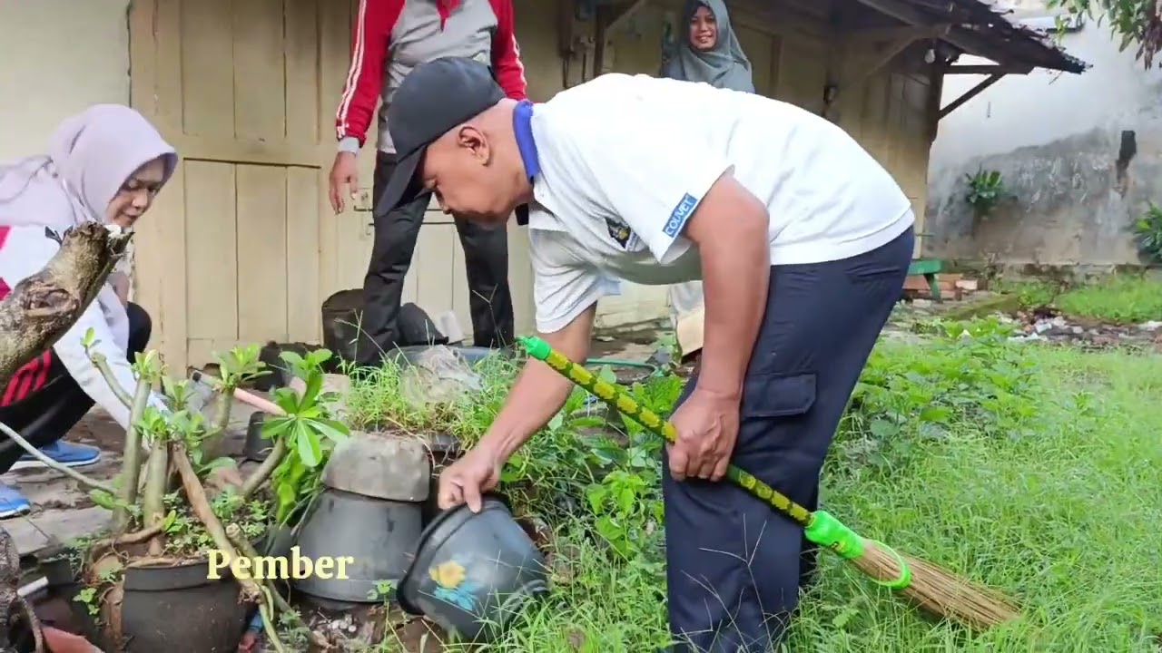 Pemberantasan Sarang Nyamuk (PSN) 3M Plus pencegahan DBD Serentak di Kota Madiun Tahun 2024