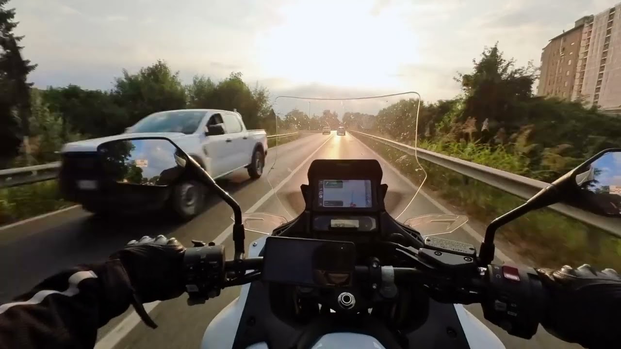 ASMR Honda NT1100 DCT - Peaceful morning commute