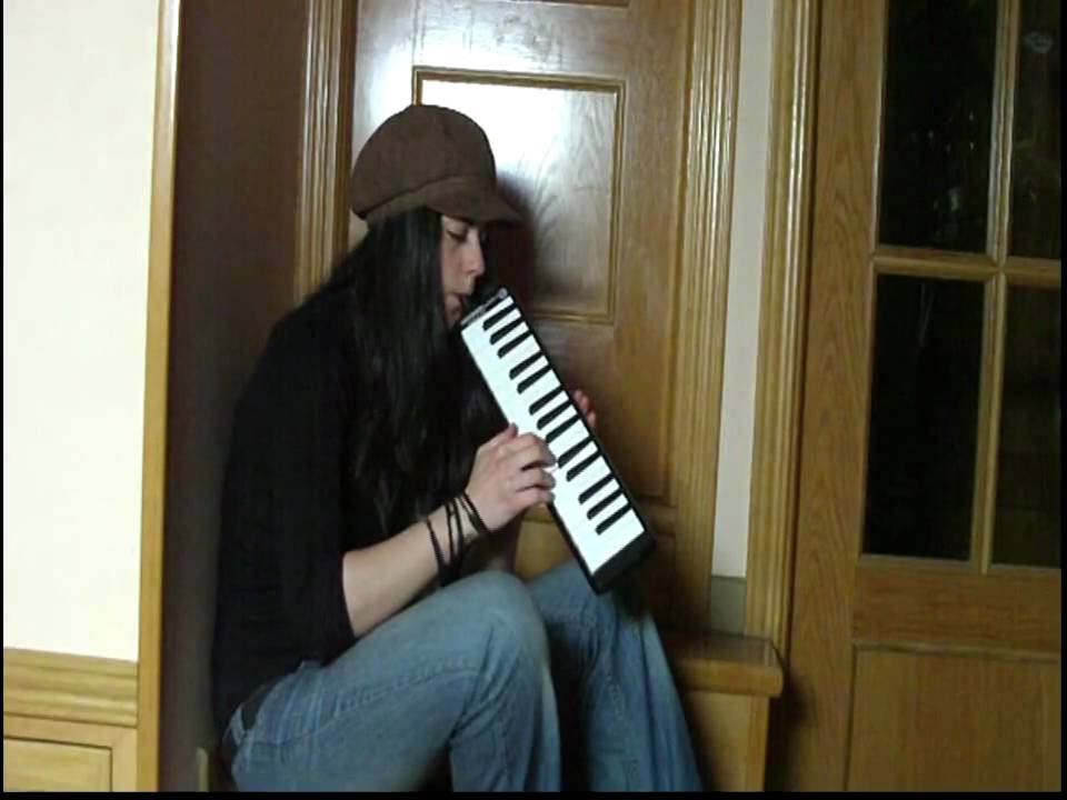 La valse d'Amélie (Multitrack) 5 MELODICAS+METALOFONES+DJEMBE