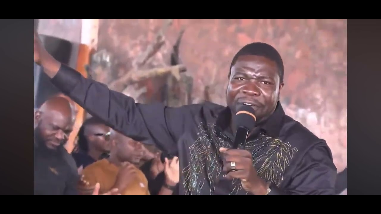 Walk through service opening prayer by Prophet W. Magaya.