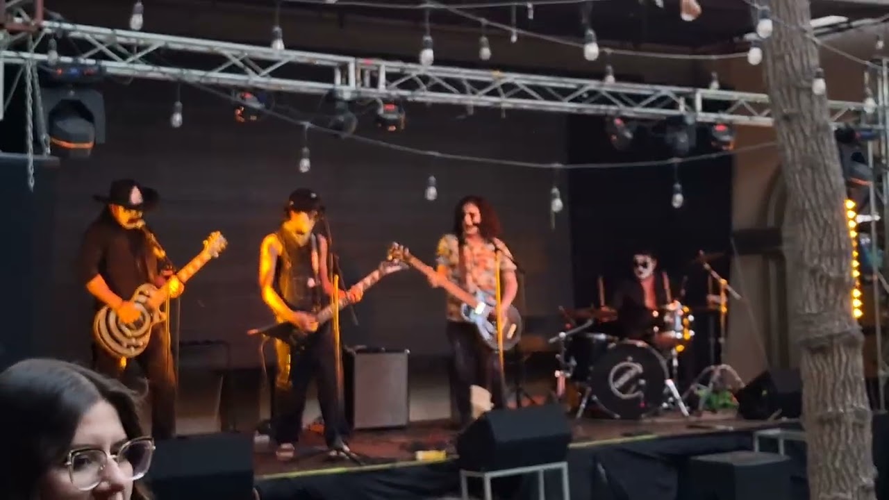 Se ponchan llantas gratis - Tanta Prisa en vivo en el cuerda cultura