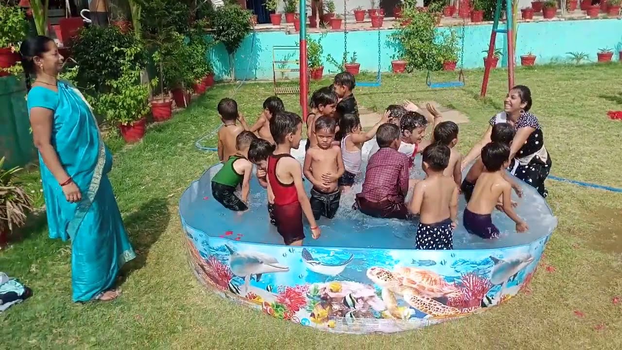 Pool party