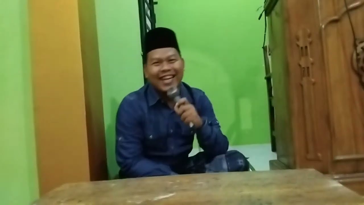 NGAJI BARENG sedang live sekarang!