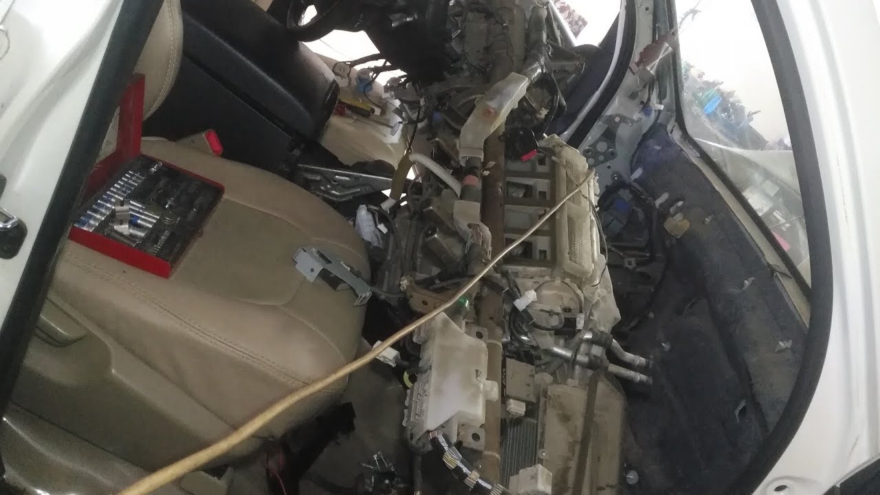 طريقة تغيير ثلاجة مكيف لاندكروزر 2011 how to replacement AC Evaporator land cruiser gxr