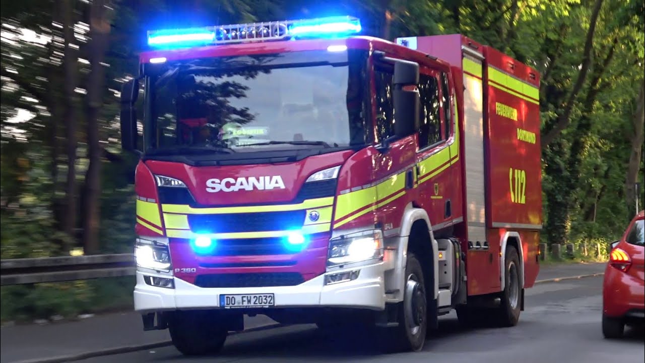 [FEUER IN GASRUßWEKRE - GROßALARM!] Einsatzfahrten Feuerwehr Dortmund