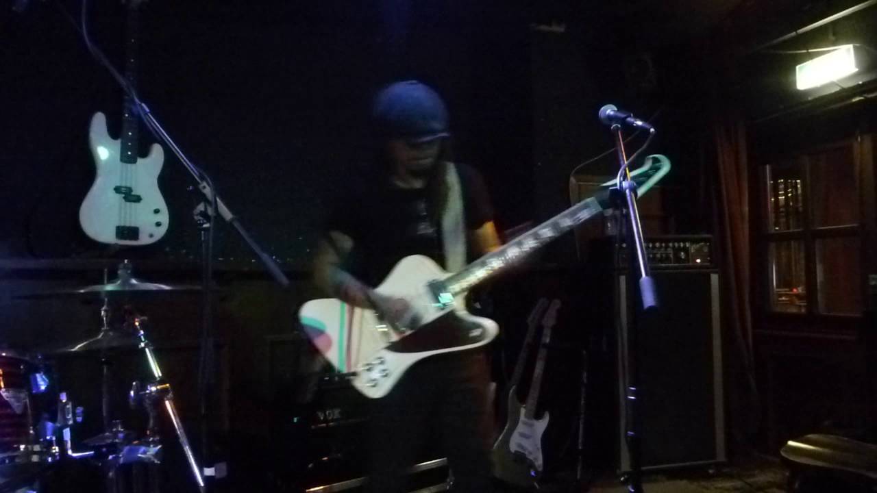2/8 GUGUN Blues Shelter (IND) 