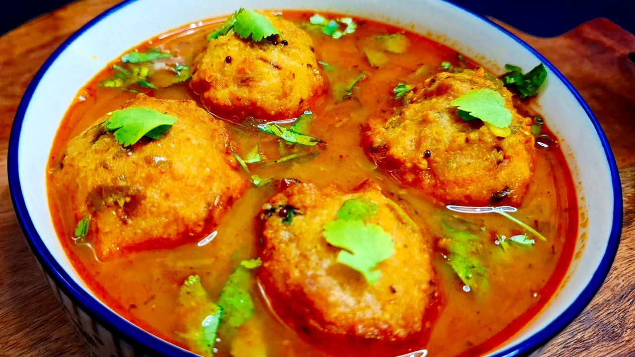 साउथ इंडिया का पारंपरिक स्वाद 😋 | Step-by-Step Authentic Rasam Vada Recipe For Beginners 