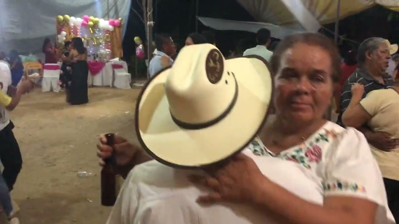 POPURRÍ DE RANCHERA DESDE IPALAPA OAXACA CON LA FAMILIA MERINO