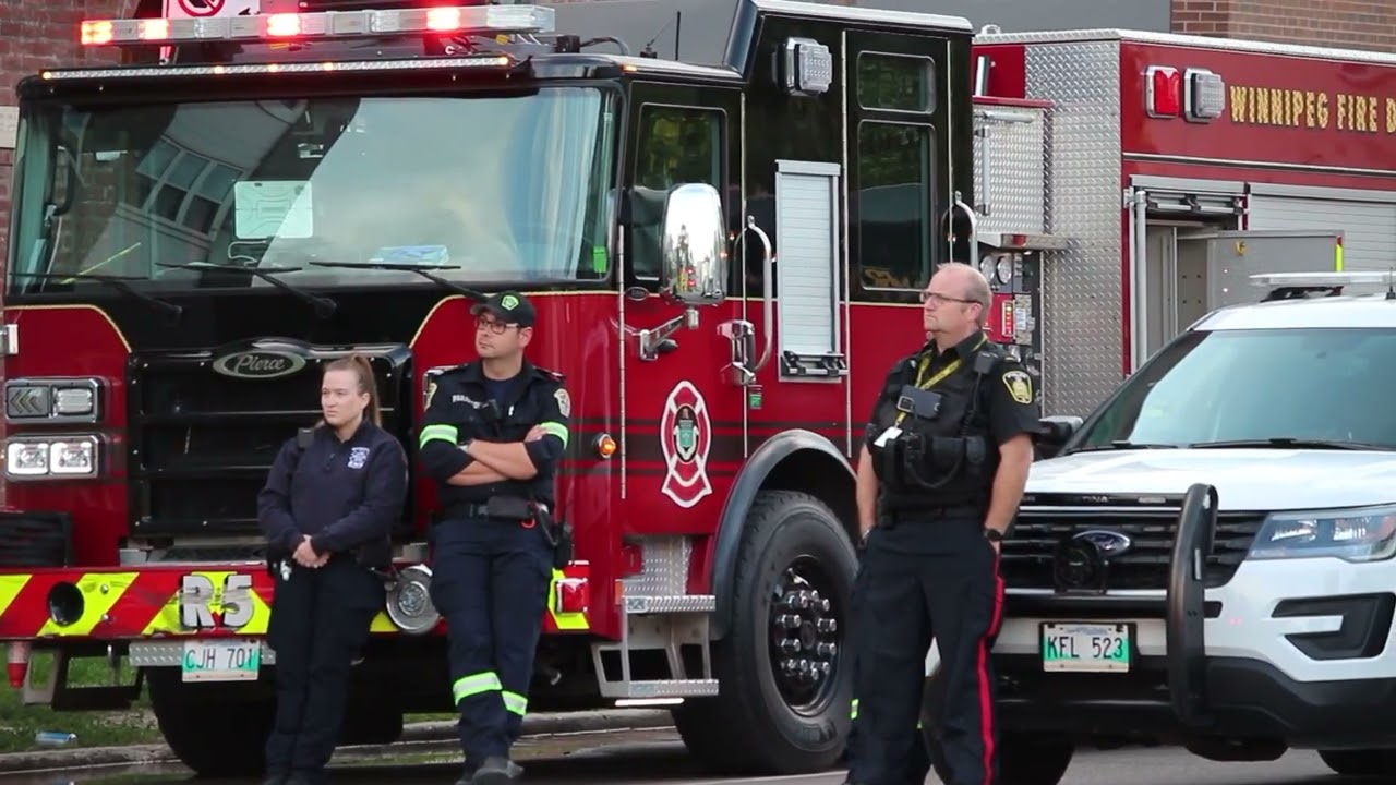 Firefighter injured while at a vacant house fire
