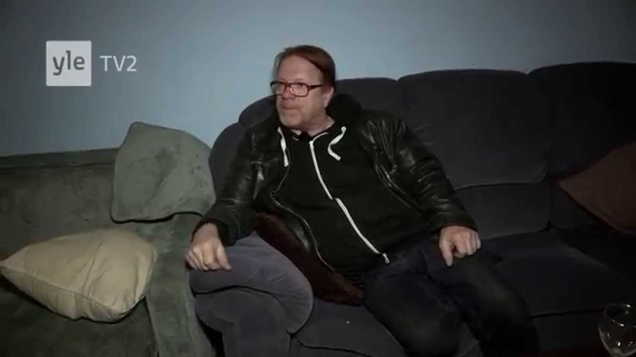 LATELA 3: Heikki Silvennoinen tallilla (poistettu kohtaus)