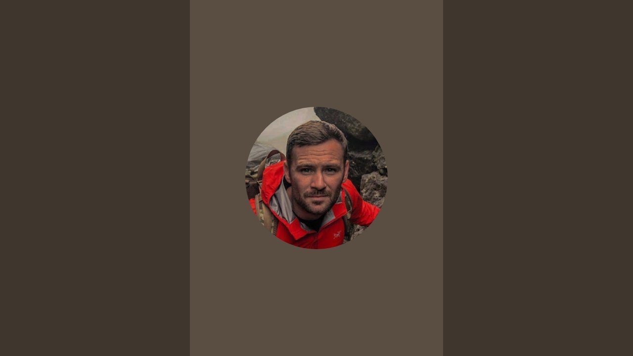 Steven Kelly is live