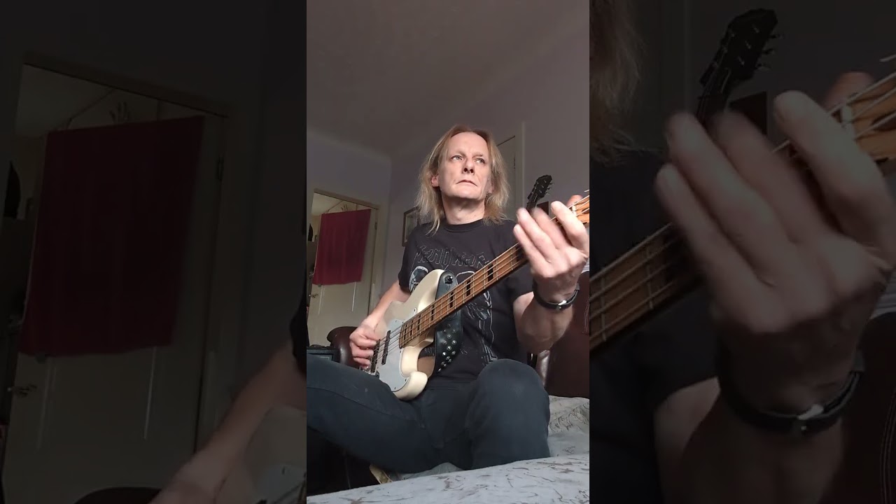 For Veronica's Sake (Alice Cooper cover) bass part