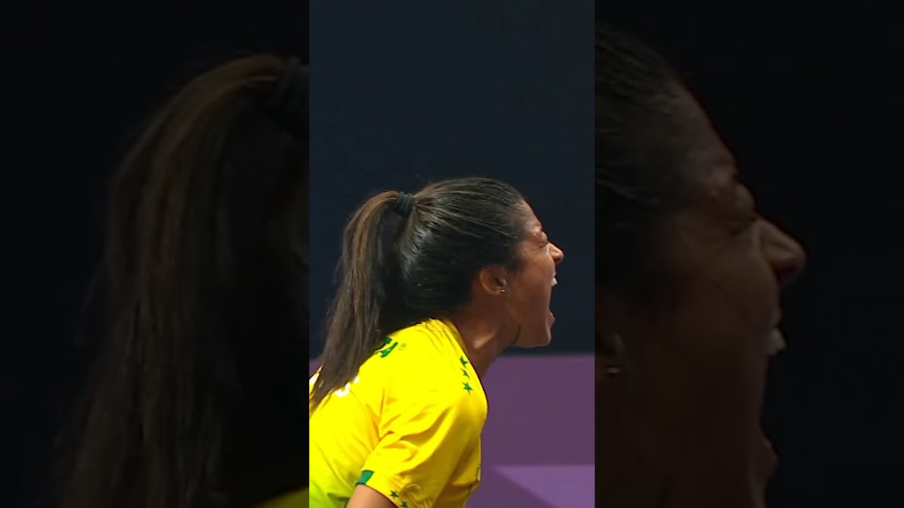 The final point of an absolute thrilling first set! 🥵#Teqball #WorldIsCurved #TeqballWCH