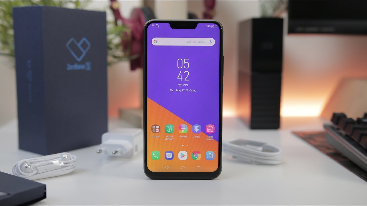 ASUS ZenFone 5 - Hal yang Penting-penting Kurang dari 4 Menit.