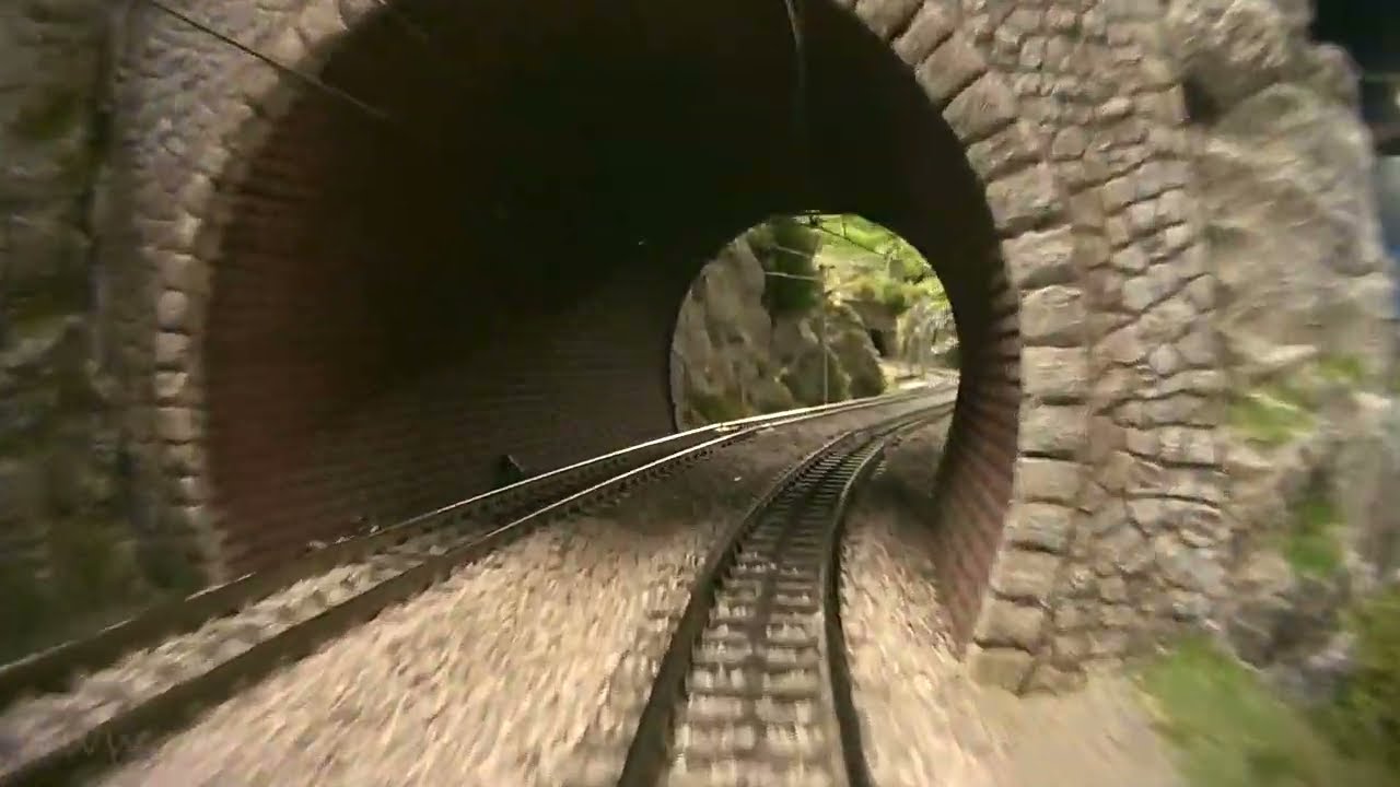 M&auml;rklin Modellbahn D&uuml;rnstein von Josef Brandl - F&uuml;hrerstandsmitfahrt Spur H0 durch &Ouml;sterreich