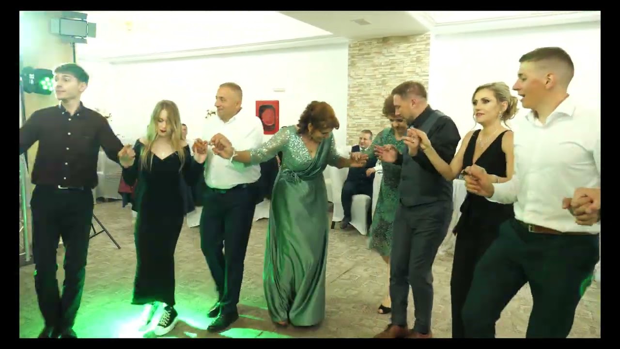 Trupa Nunta Pitesti Florentina Pana - Cover Muzica de Petrecere / Lautari Pitesti