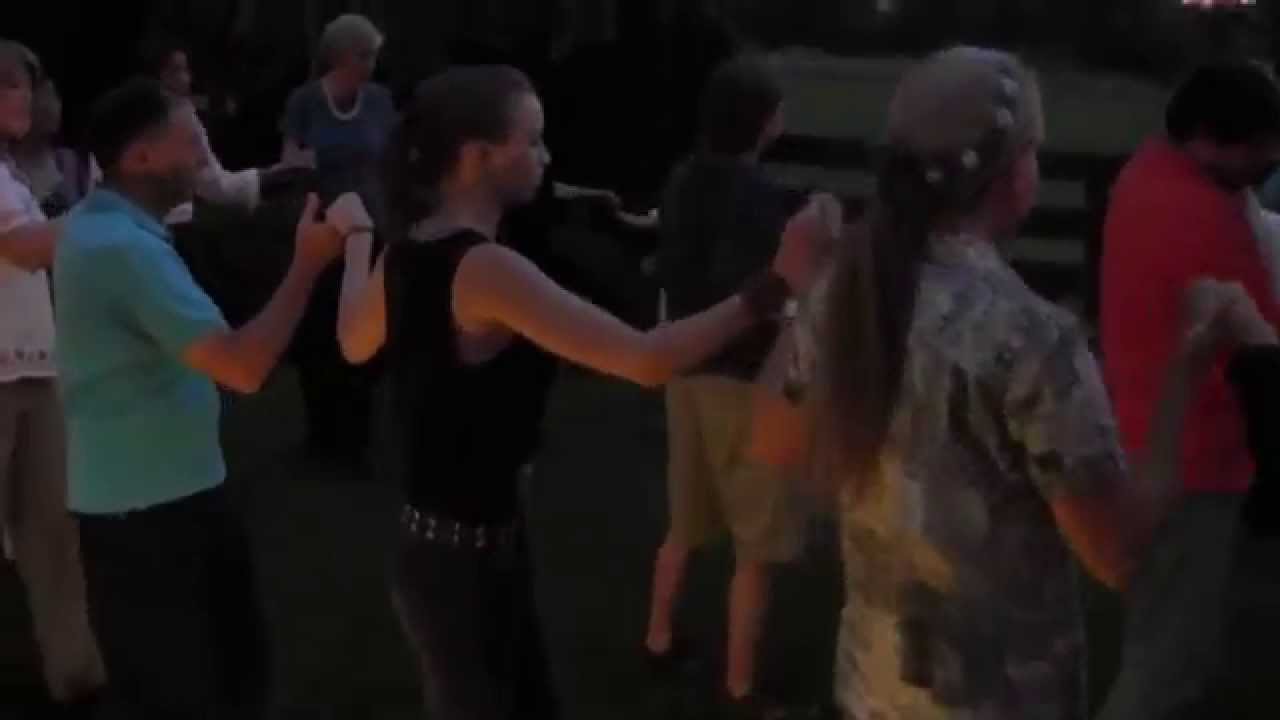 Bansko: Dancing Makedonsko Devojce