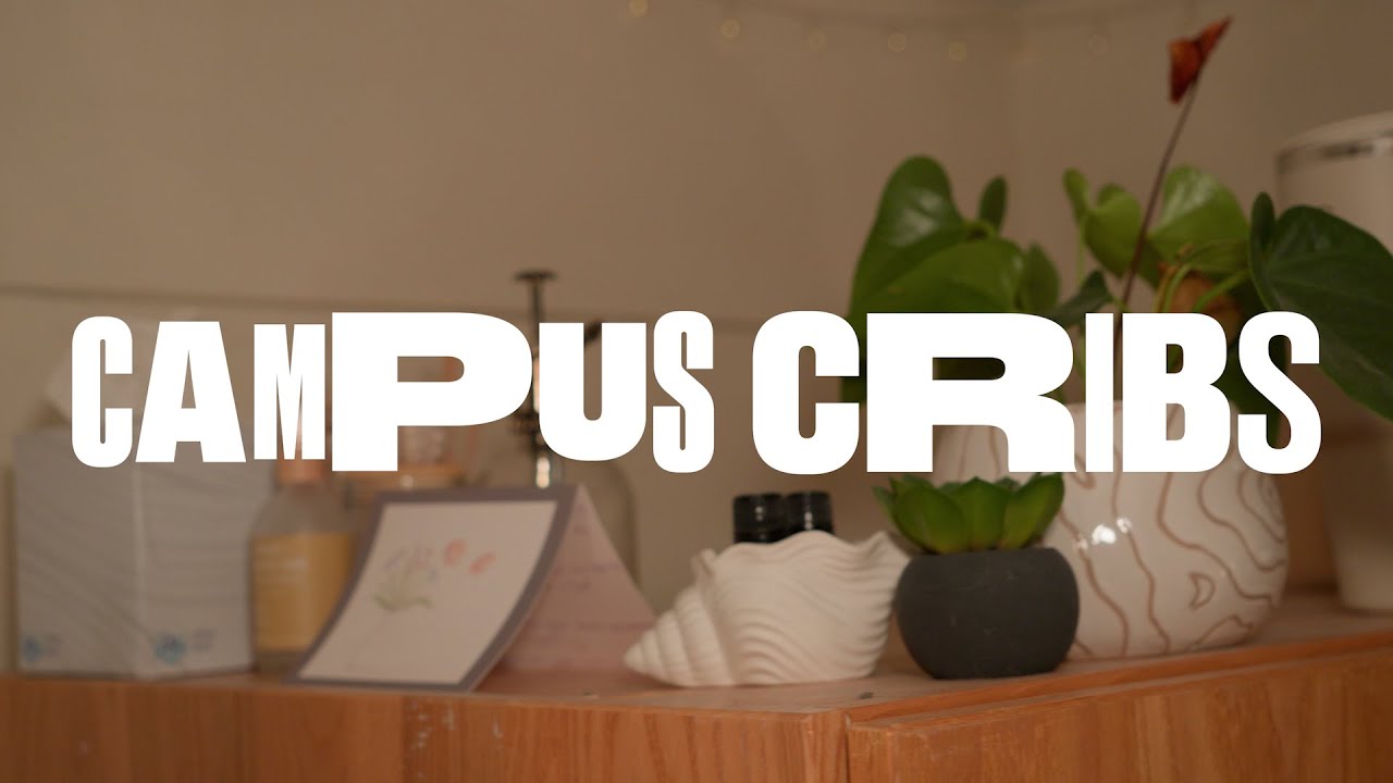 Campus Cribs: Chloe's Beachy Dorm Room Tour | UNH Jessie Doe Hall