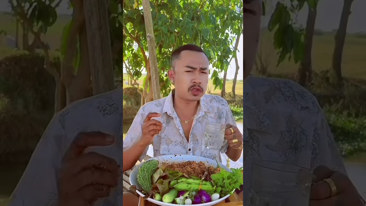 ချမ်းအတွက် ထမင်းစားမြိန်ဖို့ ငပိရည်နဲ့ တို့စရာရှိရင်ရပြီ 🥰