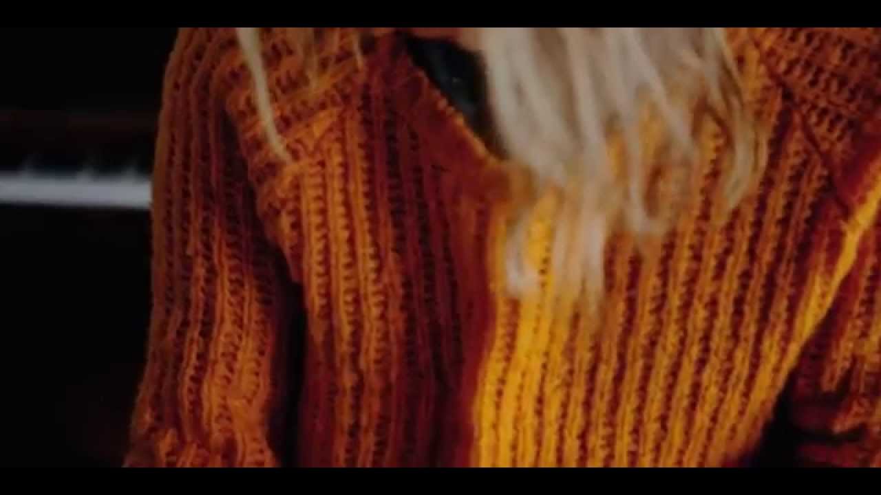 NE&Oslash;V - Woolen Pumpkin Shirt (official video)