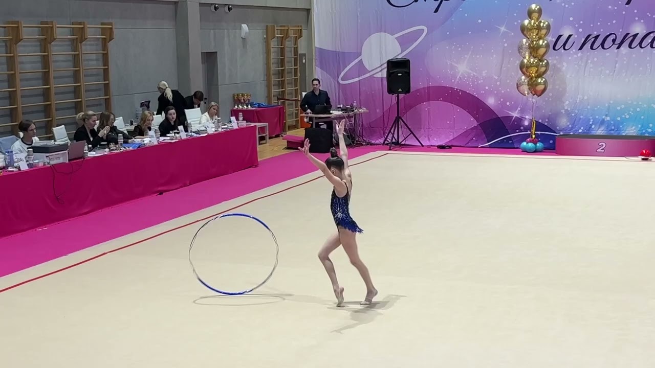 Селезнёва Василиса 2015гр Обруч 