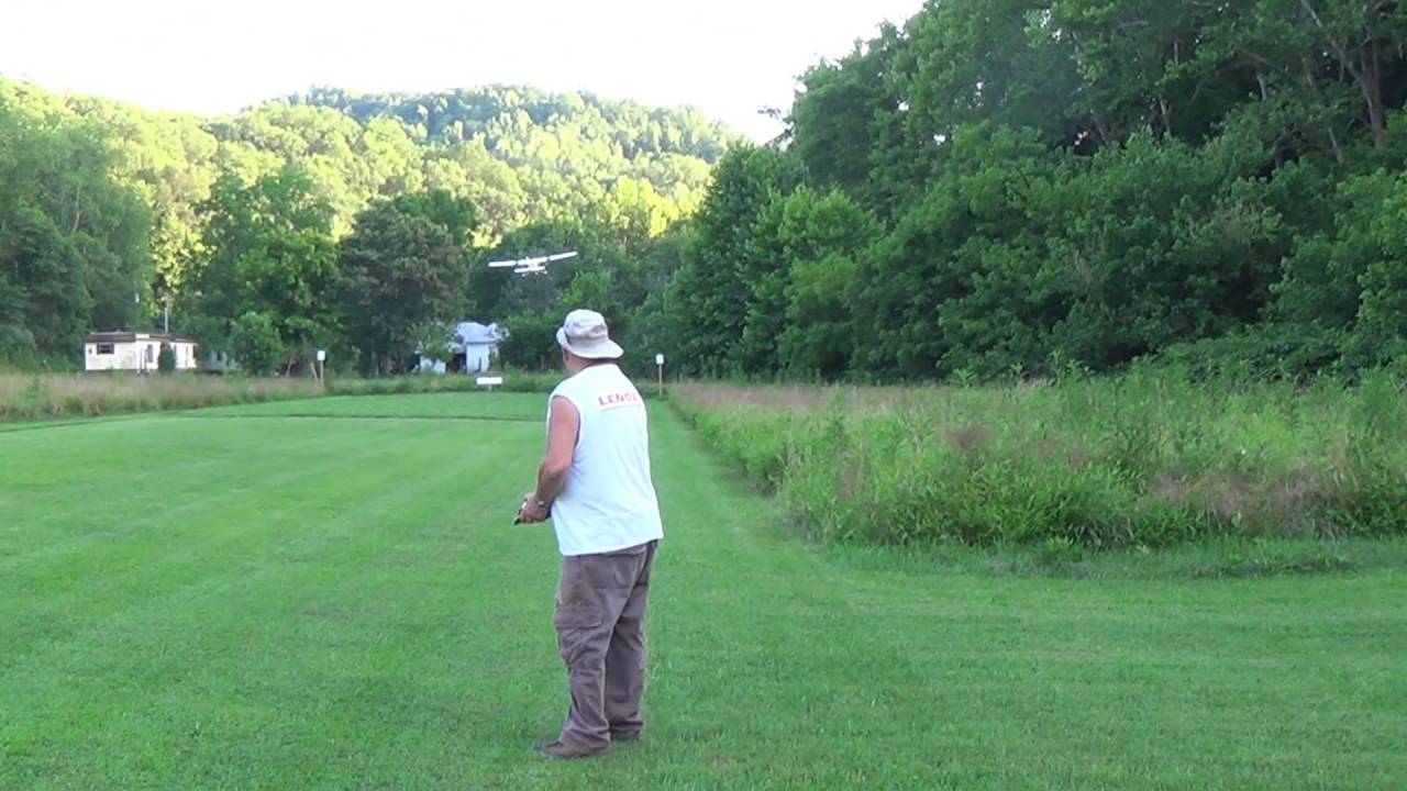 FMS Sky Trainer V2 (Maiden Flight)