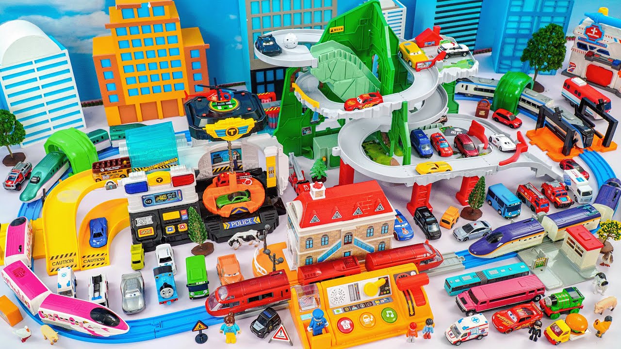 タカラトミー トミカワールド ☆ トミカワールド マウンテンウェイドライブ＆タヨ リトルバス レスキューSOS指令センター