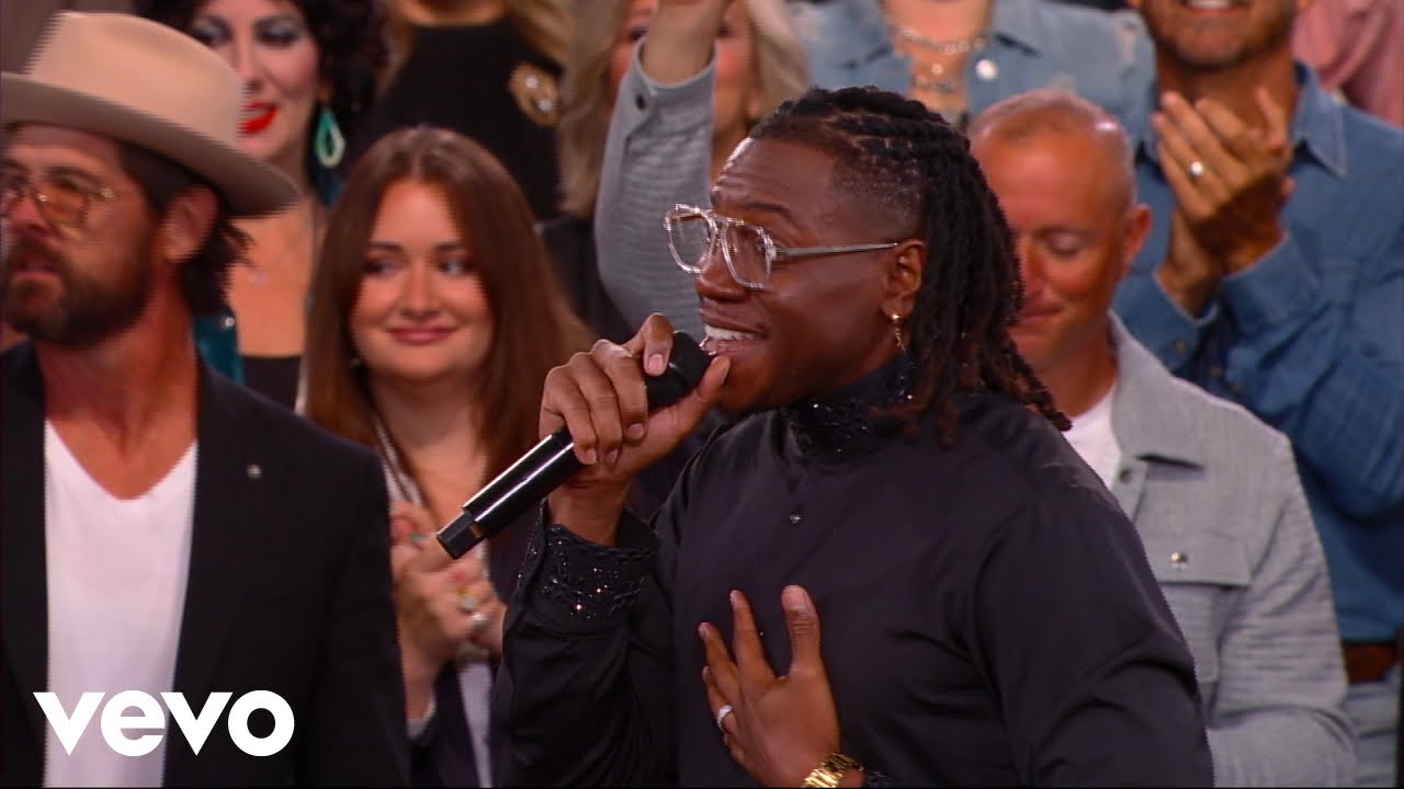 Gaither - I Go to the Rock (Live) (Official Music Video) ft. Chris Blue, Jason Crabb, Angela Primm