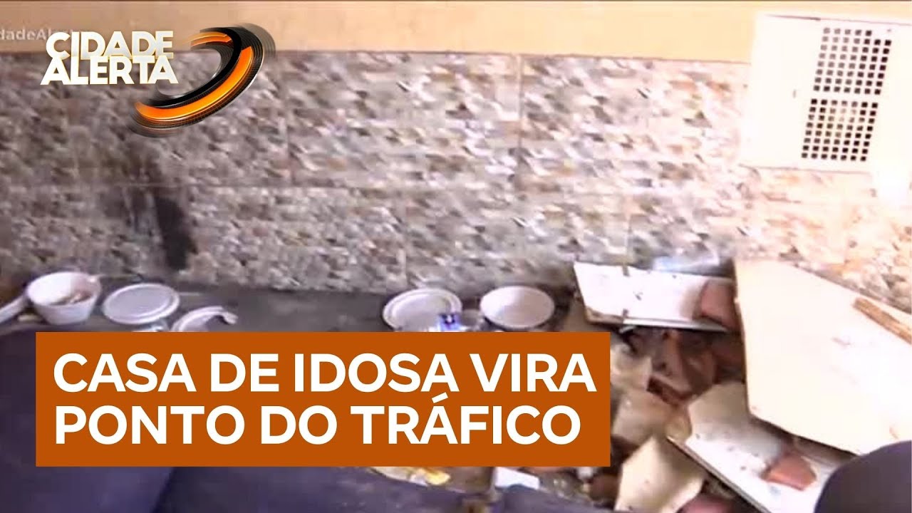 Idosa é retirada de casa à força por traficantes de facção; local virou ponto de venda de drogas