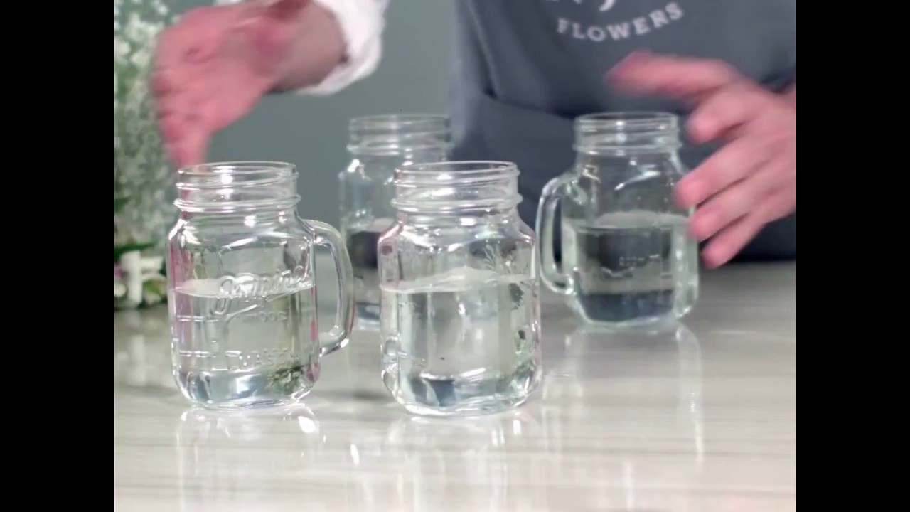 How to Create Four Small Rustic Flower Arrangements With Roses
