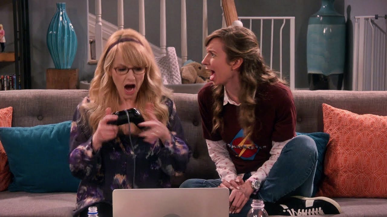 BERNADETTE aprender a jugar FORNITE para vencer a HOWARD - TBBT (T12E09) (LATINO)
