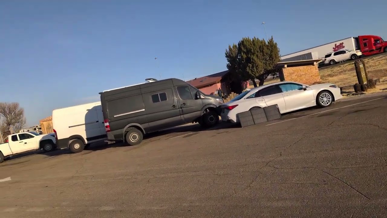 Is it Safe to Sleep Here? 🌙 Pajarito Rest Area New Mexico (I-40) 