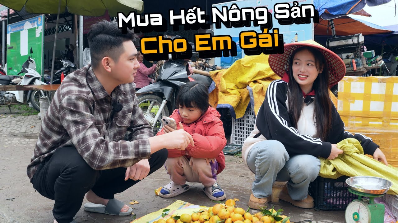 Mua Hết Nông Sản Giúp Em Gái Giữa Trời Mưa Tầm Tã, Liền Được Em Dẫn Về Nhà Dùng Bữa Cơm...!