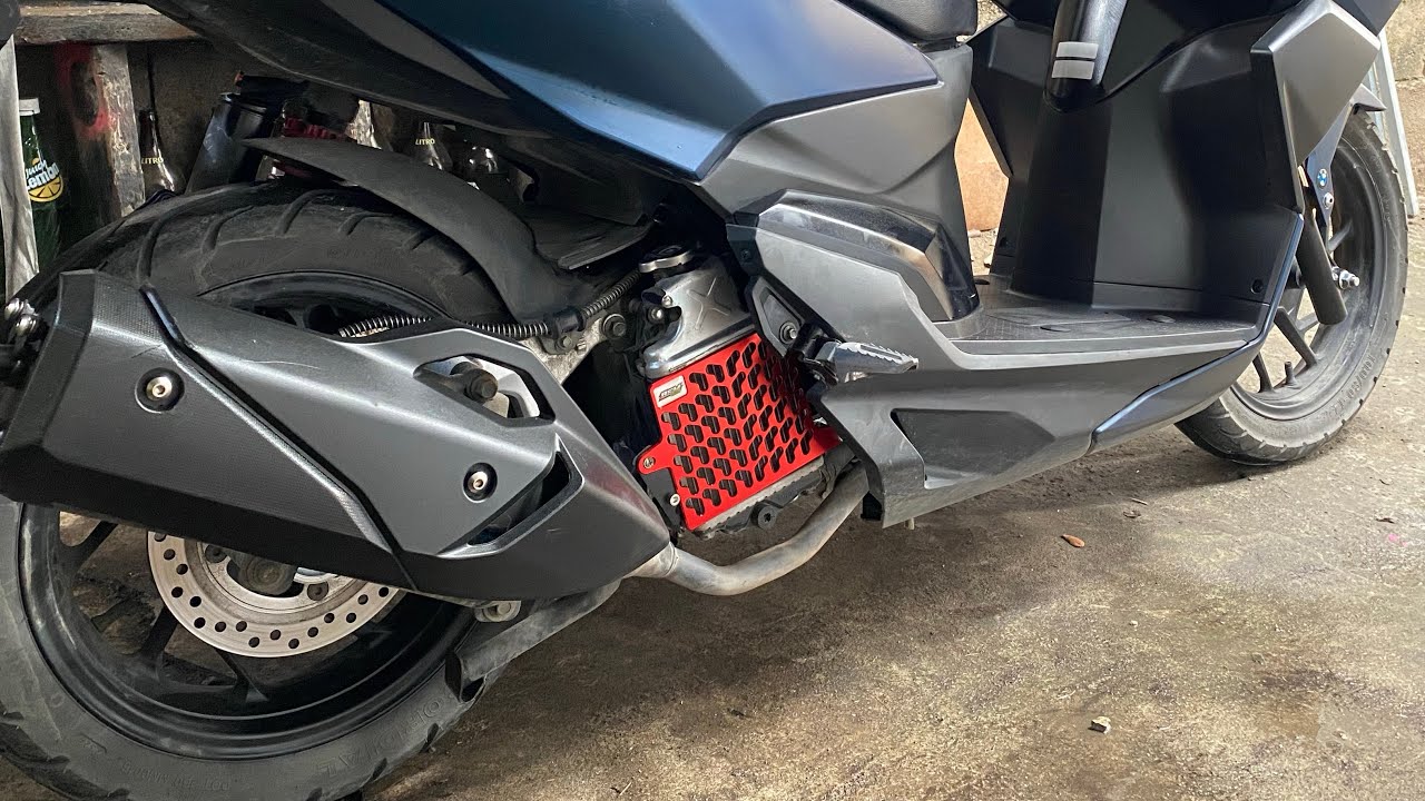 Euro Samurai 155i install after Market Radiator Cover 