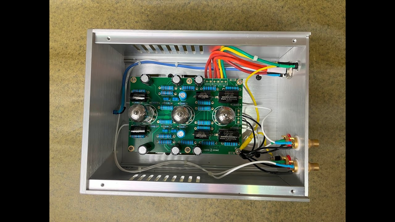 EAR834P Phono Amplifier (雨中的戀人們)