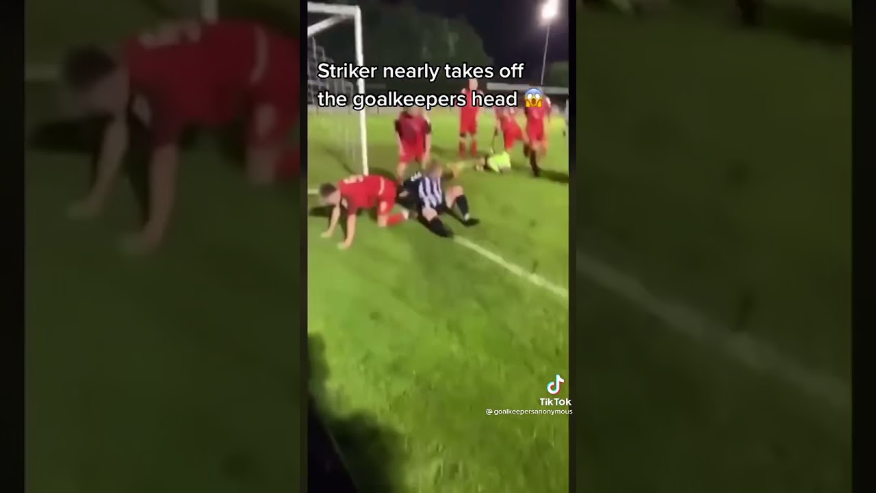 CRAZY SUNDAY LEAGUE FIGHT | Goalkeeper gets kicked in the head!