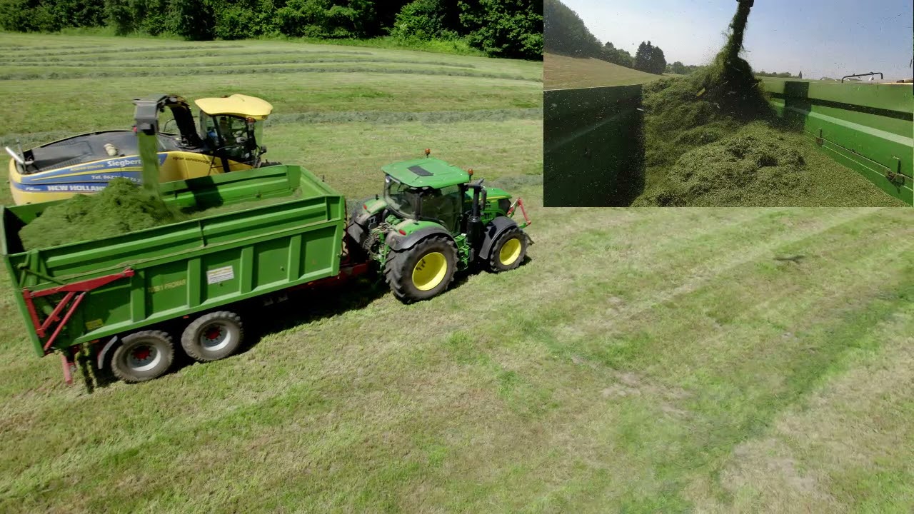 Grassilage 2.Schnitt, vom häckseln aufs Silo (split screen) New Holland Fr450 und John Deere 6155R