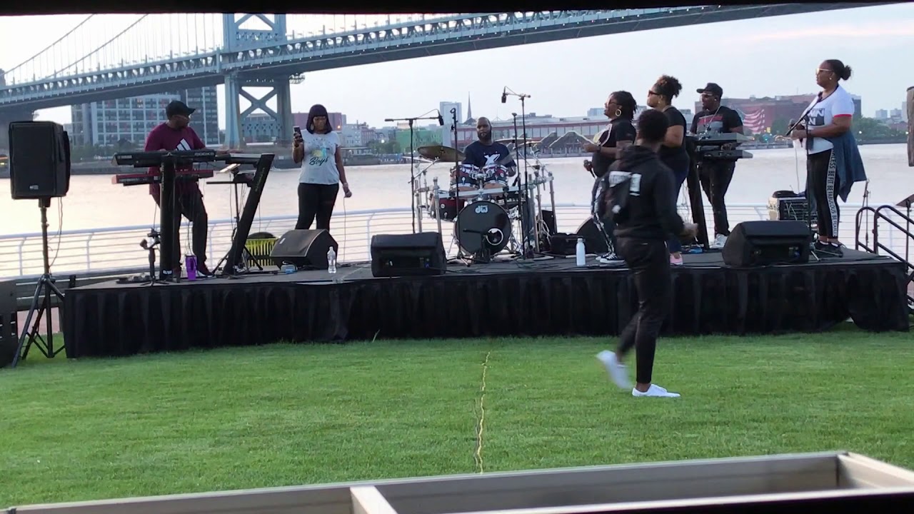 RCF TT2A and RCF 8005-AS subs Live @ the American water building concert series on the water front.