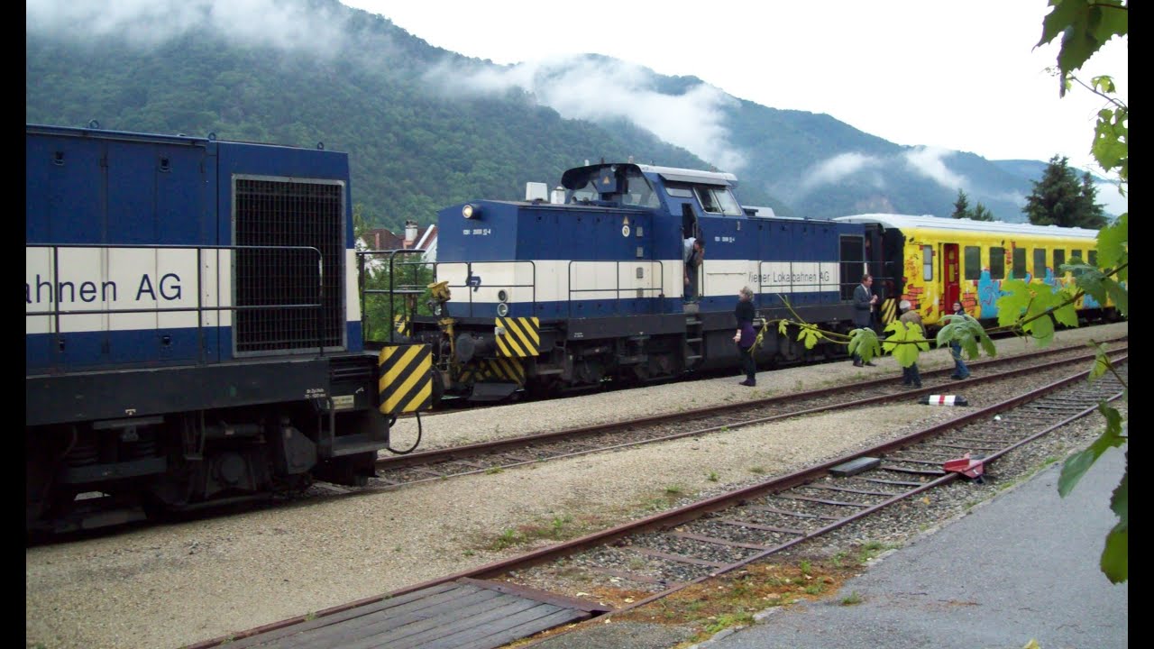 V100 der ehem.DR der Wiener Lokalbahnen AG fahren in der Wachau im Juni 2012...