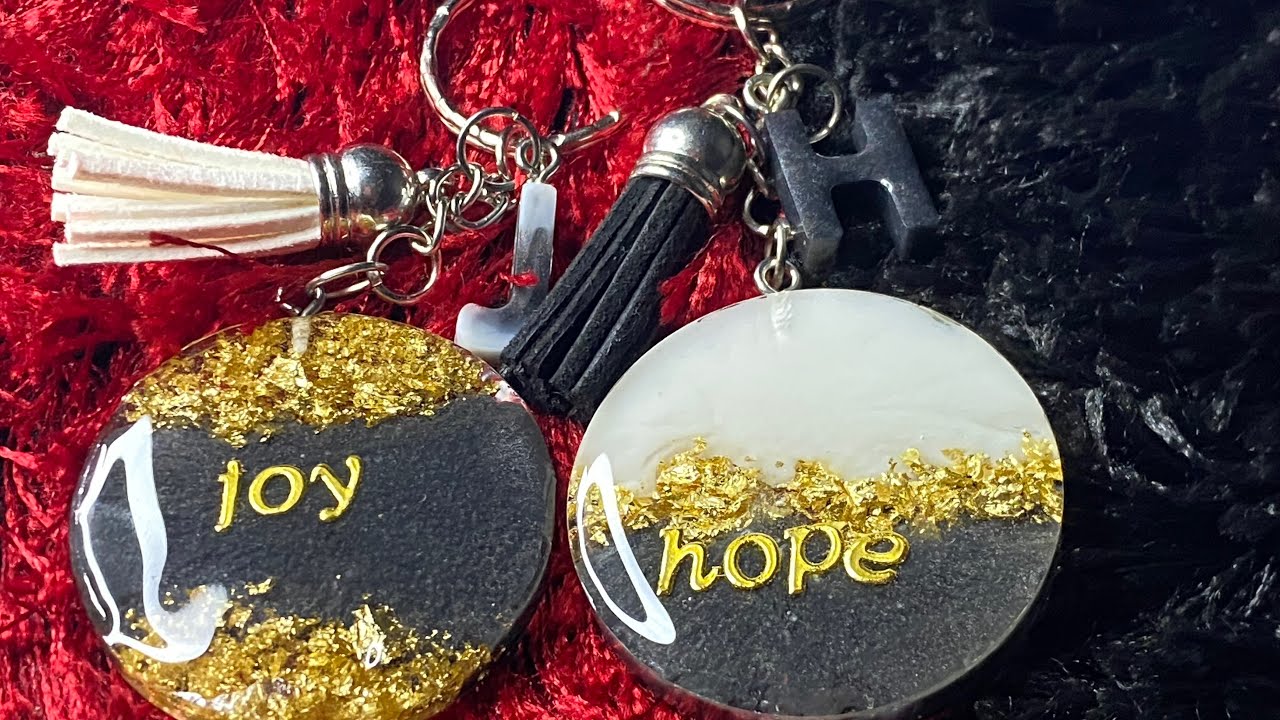 Personalized resin keychain tutorial for beginners