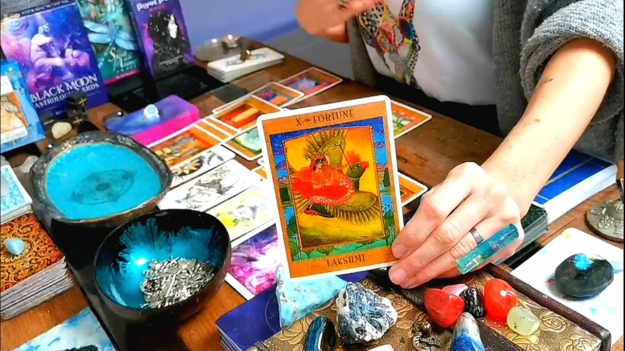 AQUARIUS - 