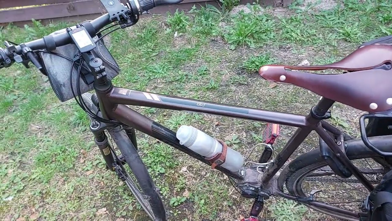 Pinion P1.18: Shifting under load + Sahoo panniers: Not recommended.