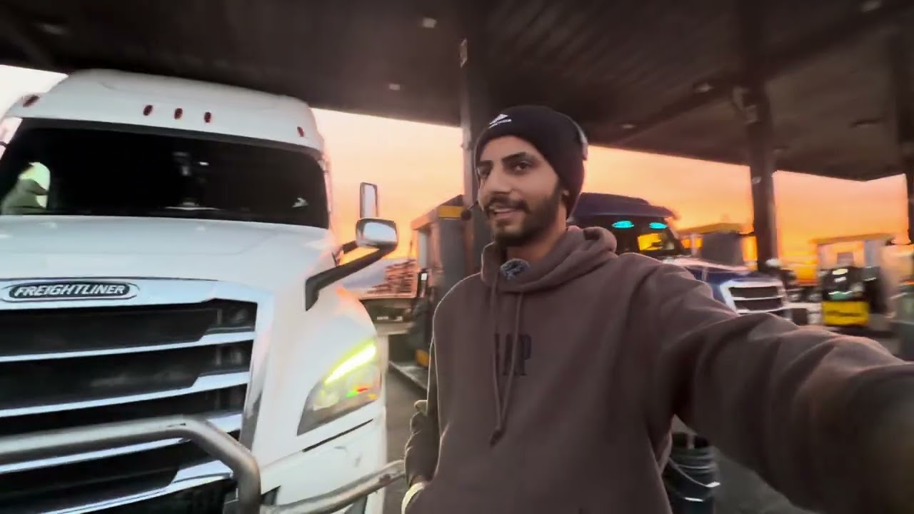 From Gurudwara Peace to Christmas Streets 🇺🇸 | A Day in a Trucker’s Life (USA) | Varas Virk Vlogs